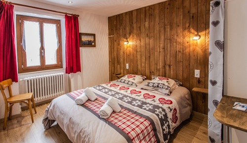 Standard Double Room, Ensuite, Mountain View (chambre 5 (2 pers))