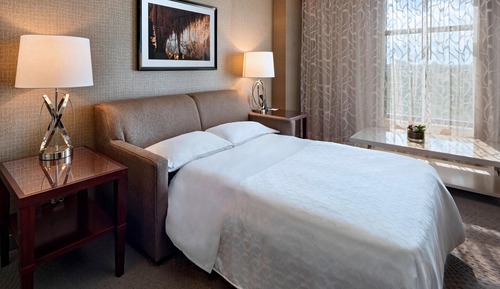 Executive Suite, 1 King Bed, Corner