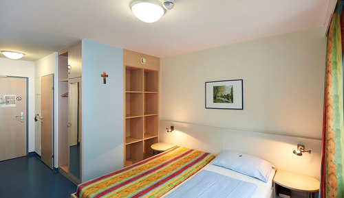 Deluxe Single Room, Courtyard View