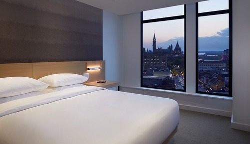 Andaz, Suite