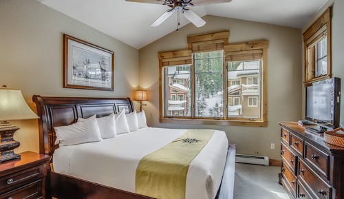 Condo, 3 Bedrooms, 2 Bathrooms (Settlers Creek)
