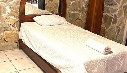Rockhouse 1 Bedroom Suite First Level