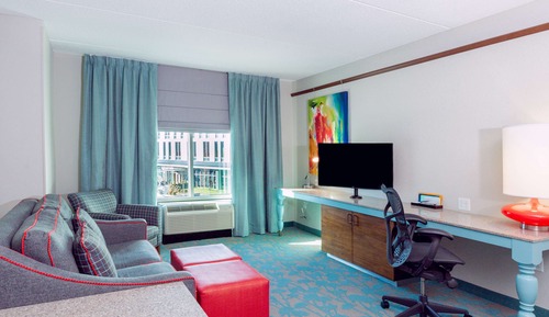 Deluxe Room, 1 King Bed, Non Smoking