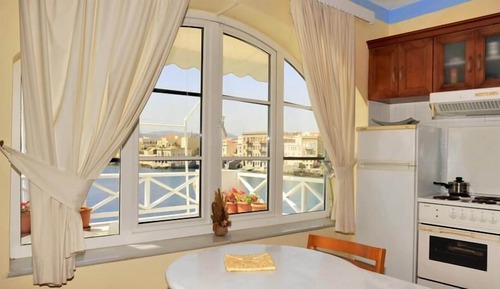Suite, Sea View (Rainbow)