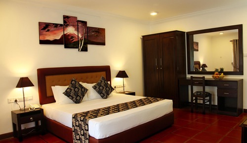 Super Deluxe Double with Bathtub and Complimentary Airport Transfer