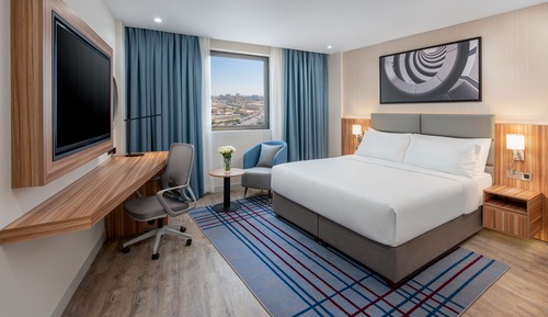 Club Room, 1 King Bed, City View (Club Floor)