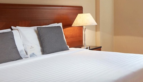Standard Room, 1 King Bed, Smoking