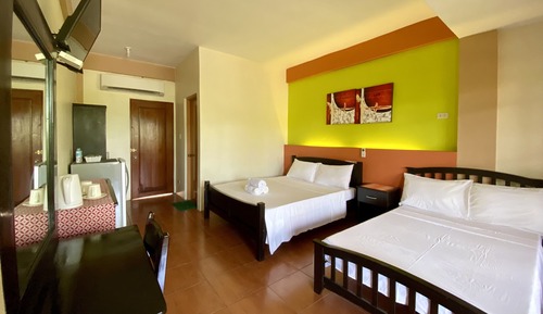 Triple Room