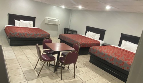Economy Triple Room
