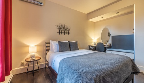 Room, 1 Queen Bed (Chambre 3)