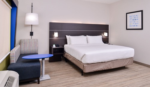 Standard Room, 1 King Bed