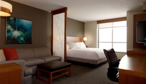 Room, Multiple Beds, View (2 Queen and 1 Sofa Bed, View)