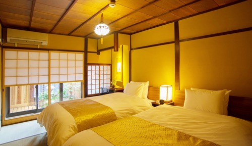 Garden Suite with 2 Japanese futons