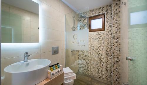 Deluxe Suite with Sea View