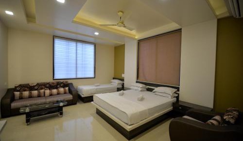 Deluxe Triple Room