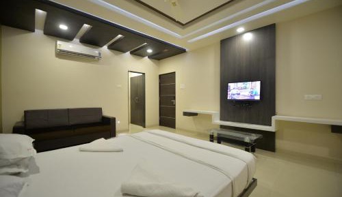 Deluxe Family Room