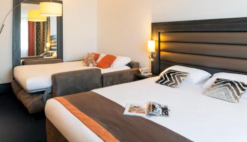 Executive Room with One King Bed And One Double Sofa Bed