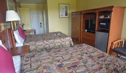 Queen Room with Two Queen Beds