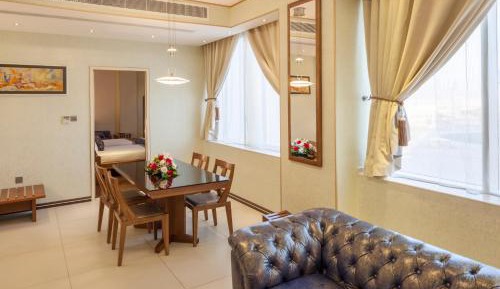 Superior Twin-Bed Suite