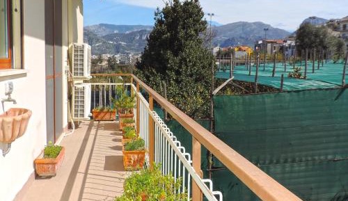 Double Room with Private Bathroom and Garden View