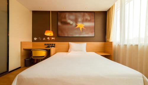 IU Super Queen Room