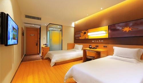 IU Super Twin Room