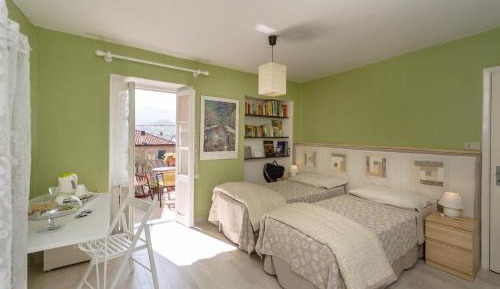 Double or Twin Room with Private Bathroom