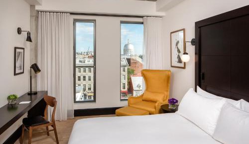 Deluxe King Room with View