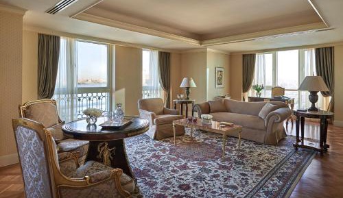 Presidential Suite - 2 King and 2 Twin Beds