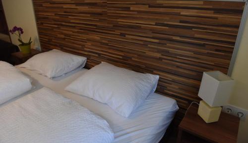 Quadruple Room with Private Bathroom