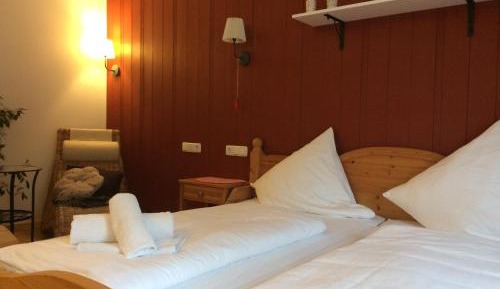 Large Double Room