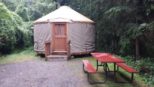 Studio Yurt