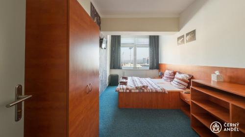 Twin Room with Bathroom