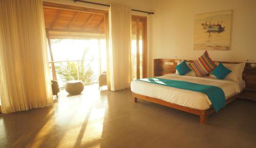 Deluxe Double Room with Balcony and Sea View