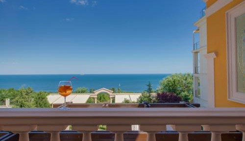 Suite with Sea View