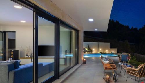 One-Bedroom Villa