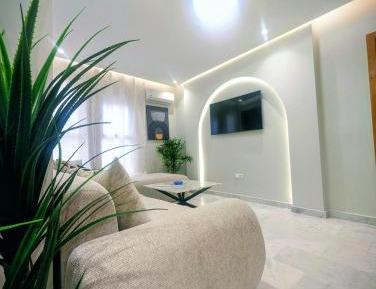 Apartment with Garden View