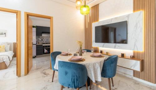 Three-Bedroom Deluxe Apartment