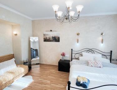 One-Bedroom Apartment with Terrace