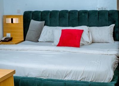 Deluxe King Room