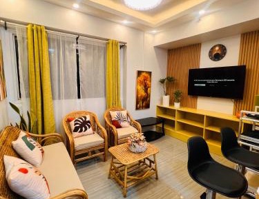 Three-Bedroom Apartment - High Floor