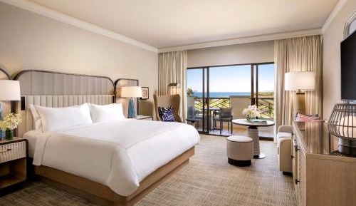 Fairmont Gold Premium King Room with Ocean View