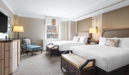 Fairmont  Double Room with Two Double Beds and Bathtub