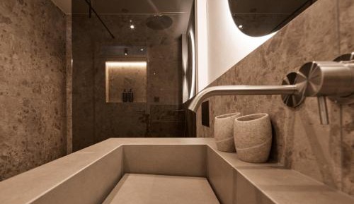 Deluxe One-Bedroom Apartment with City View