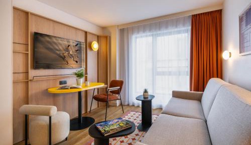 Apartment (4 Adults)