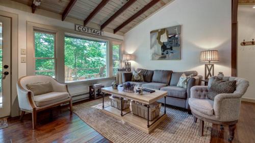 Two-Bedroom Holiday Home