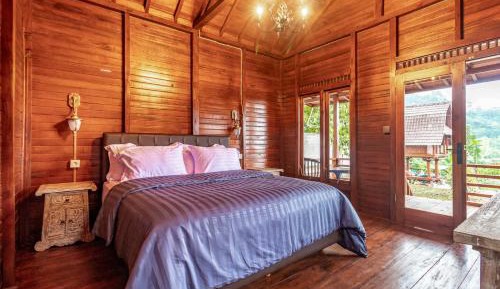 Wooden Villa with Garden View