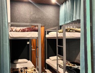 Mixed Dormitory Room