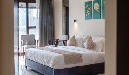 Double Room with Lake View