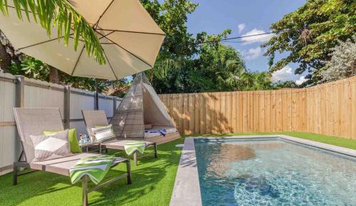 Three-Bedroom Townhouse